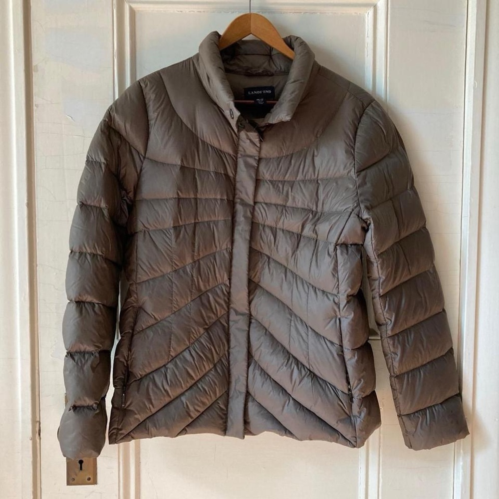 Lands End brown taupe gray quilted puffer jacket women’s fitted medium